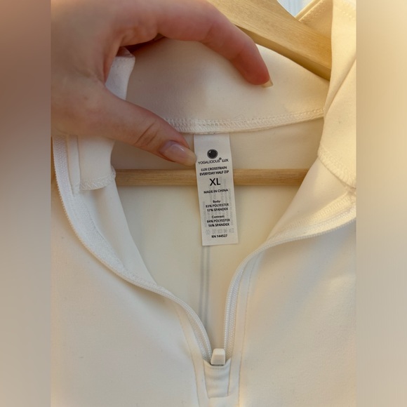 NWT Yogalicious Lux Crosstrain Half Zip Cropped Jacket - Picture 7 of 9